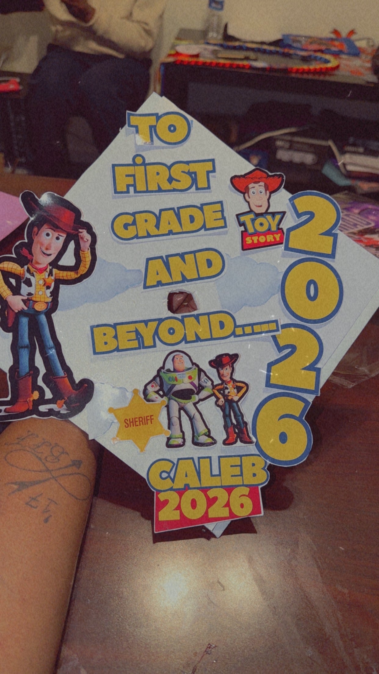 Customize grad cap